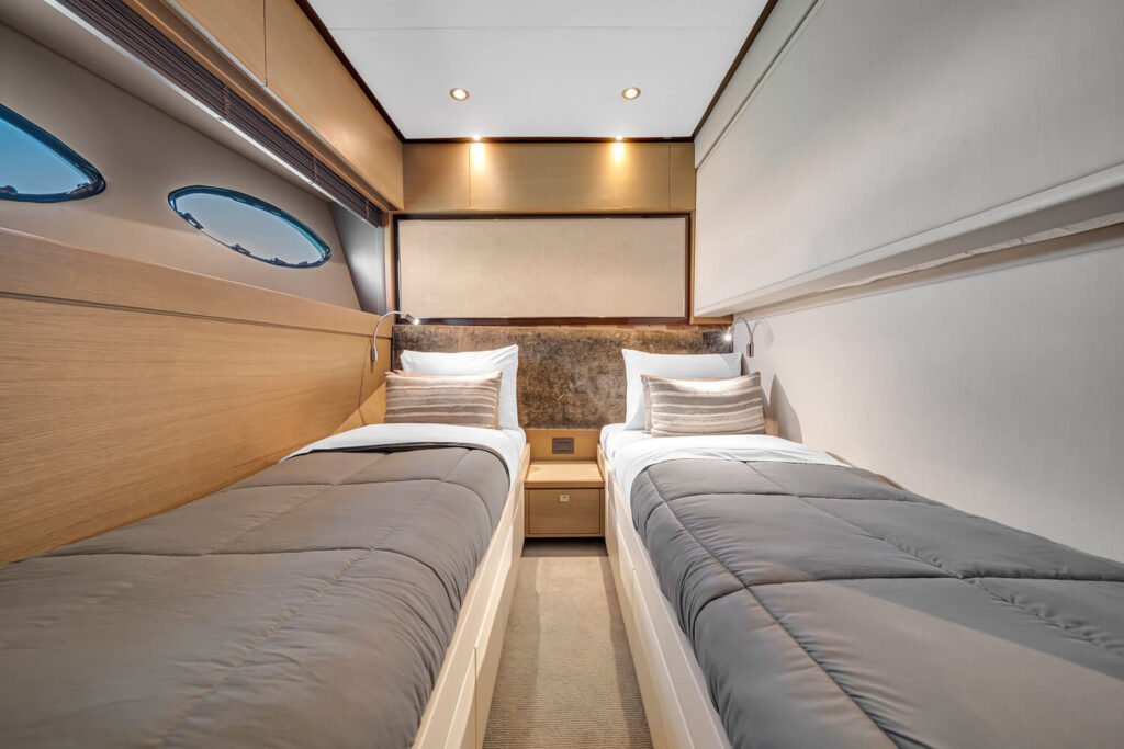 88’ Princess (Miami Beach Marina) Yacht