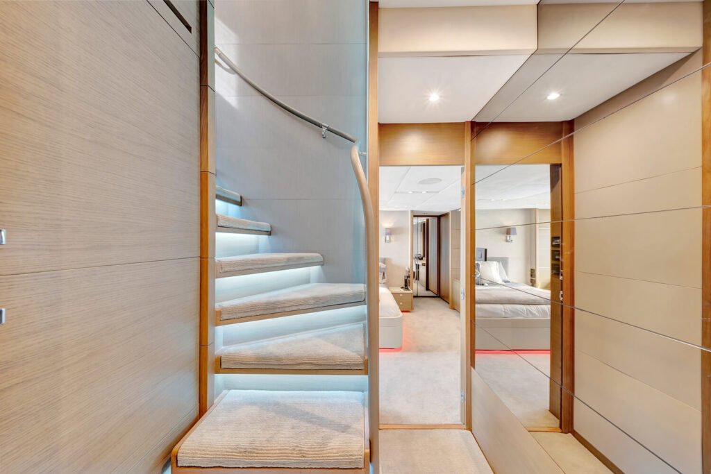 88’ Princess (Miami Beach Marina) Yacht