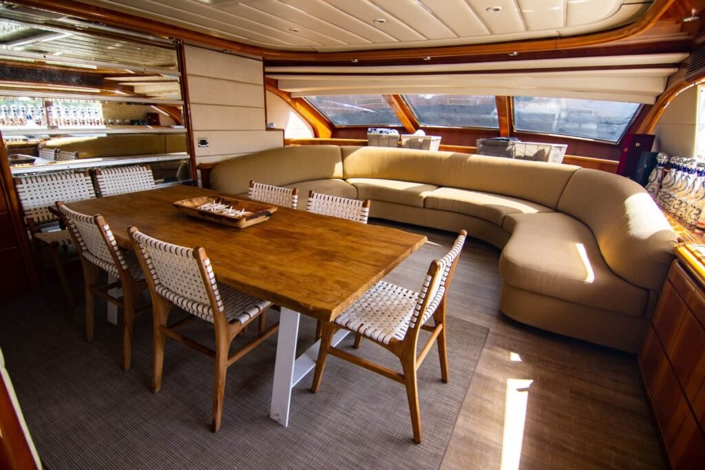PALADIN FLYBRIDGE Yacht